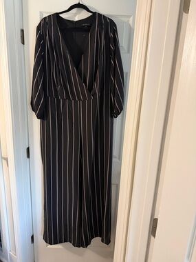 Striped Black and White V-Neck Long Sleeve Jumpsuit